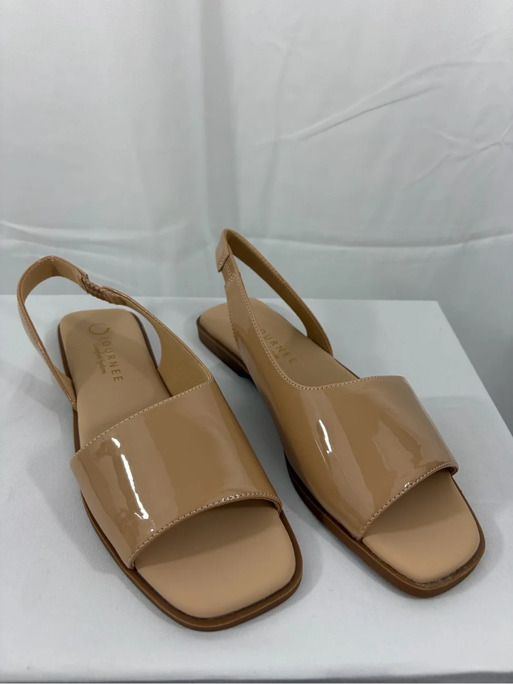 NWT Journee Women’s Size 6.5 Elastic Nude Patent Slingback Sandals